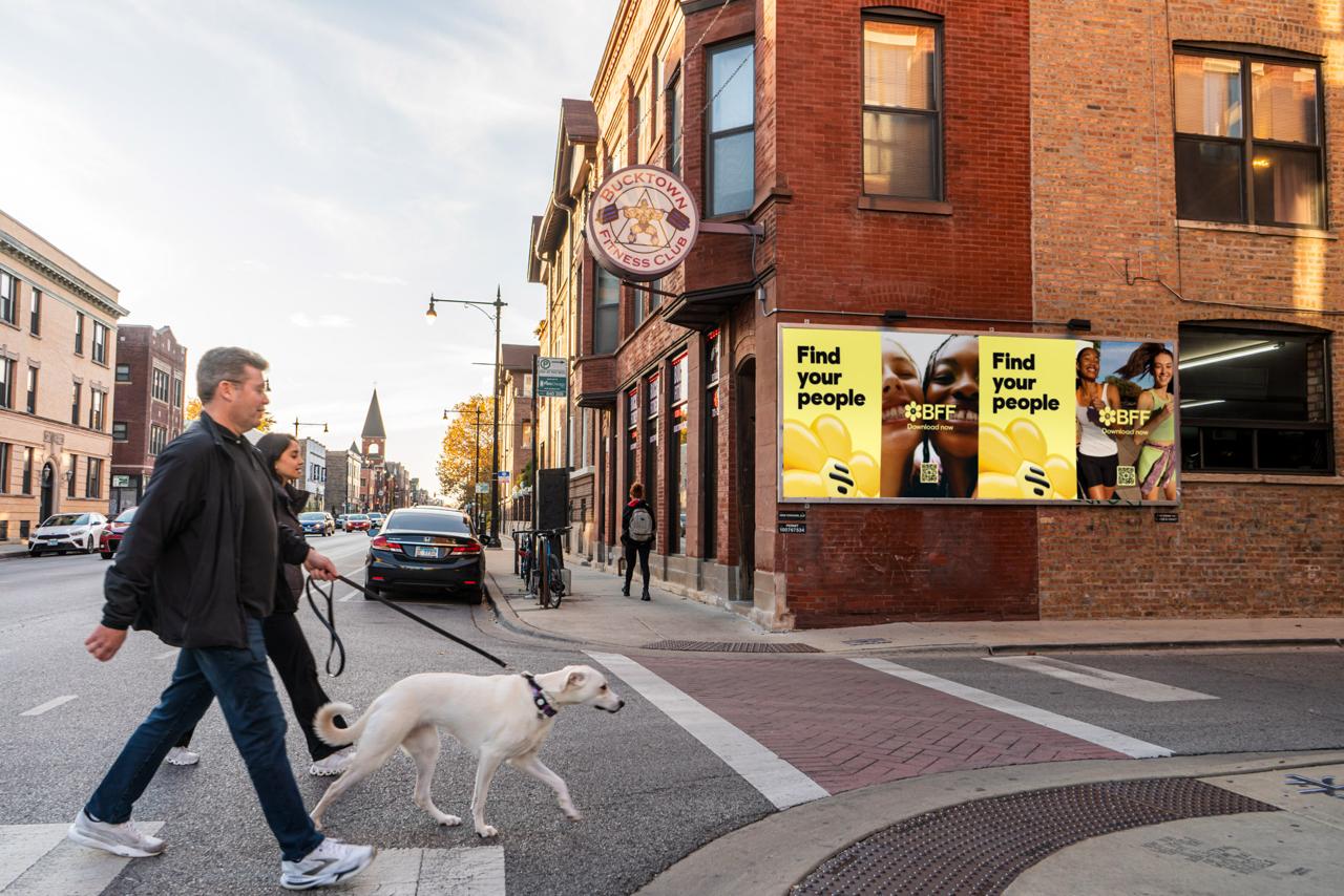 Bumble BFF eye-level billboard in Chicago