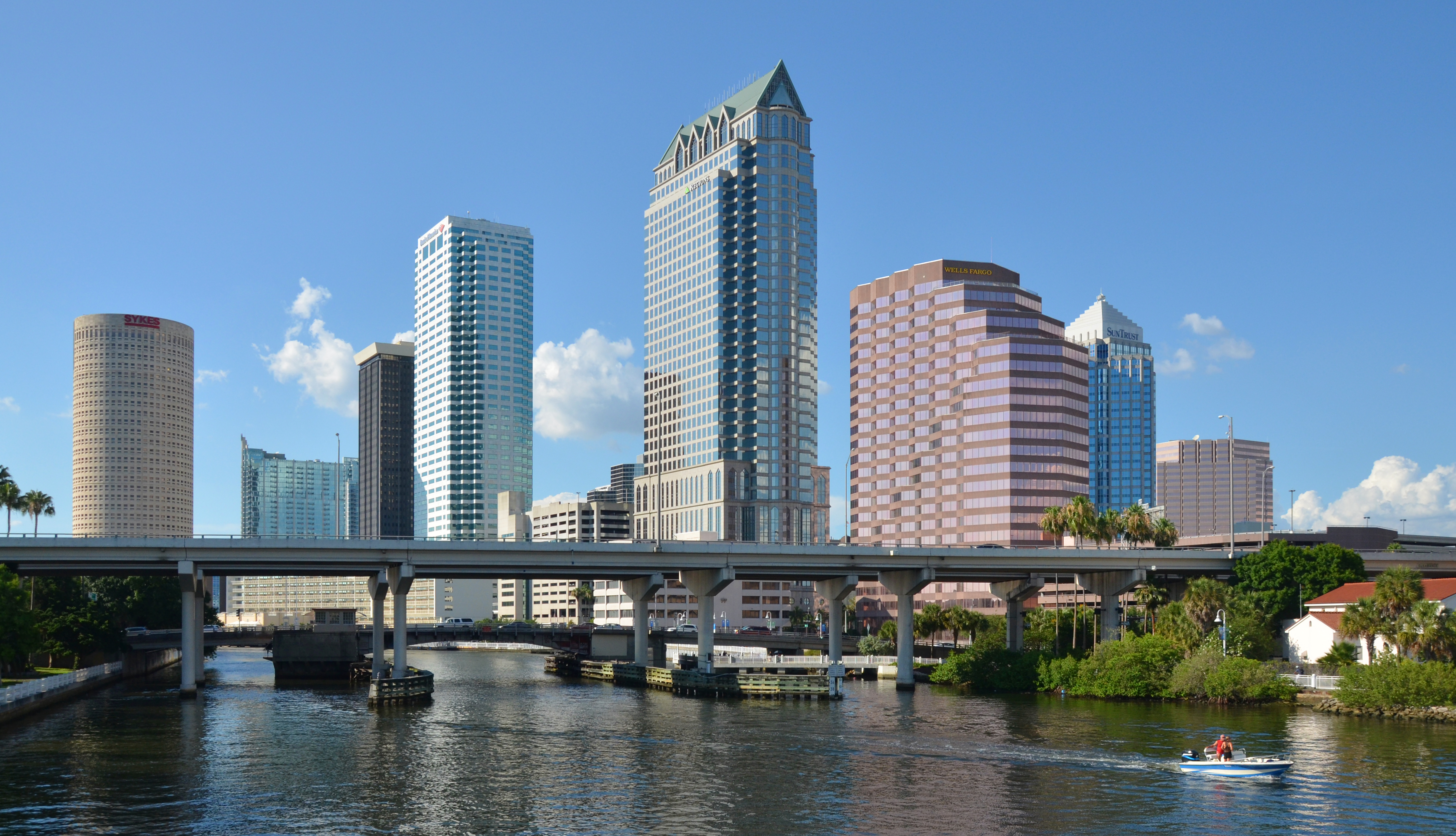 Out-of-home advertising in Tampa